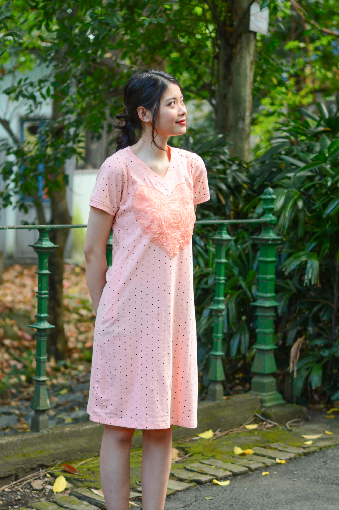 Đầm trái tim chấm bi hồng cam