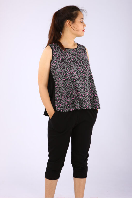 Bộ áo dáng xoè beo hồng quần lửng