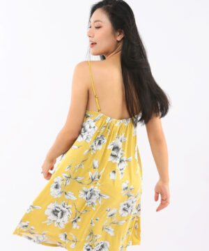 Đầm hai dây vàng hoa